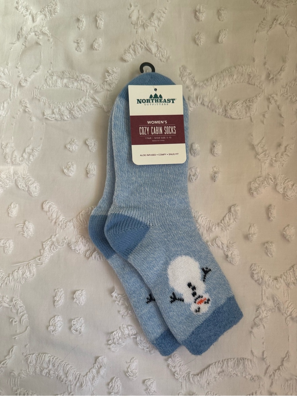 Women’s Cozy Cabin Light Blue Snowman Socks